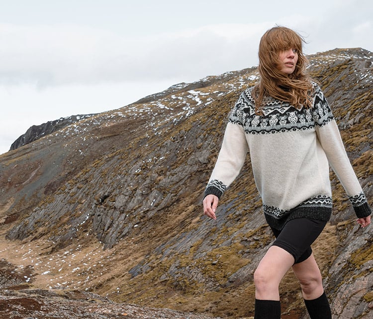 woman Icelandic sheep wool sweater