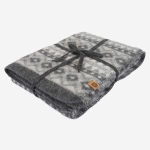 hofsa-wool-blanket-scandinavian-design_2