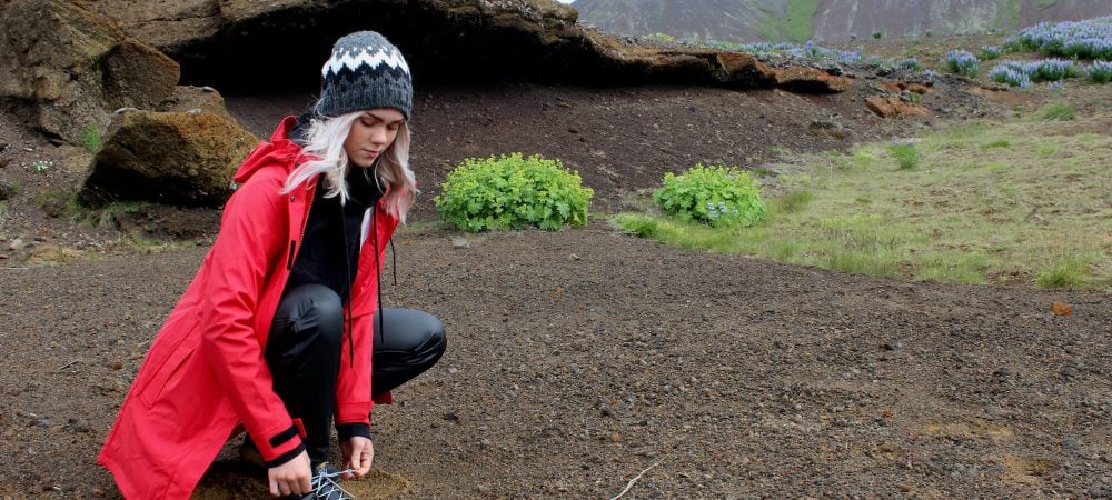 Hiking in the Countryside - Outdoor Wear in Iceland